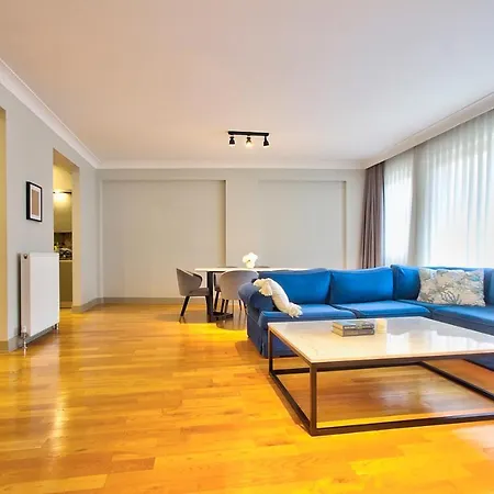 New Build With Modern Amenities And Balcony