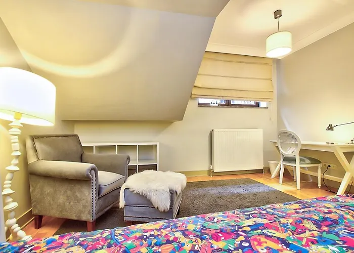 New Build With Modern Amenities And Balcony * Istanboel