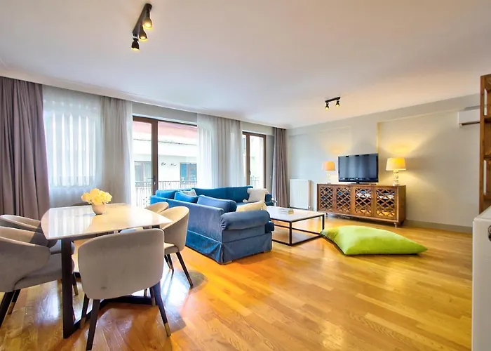 New Build With Modern Amenities And Balcony * Istanboel