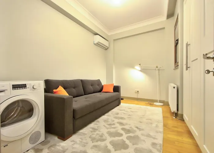 New Build With Modern Amenities And Balcony Appartement *