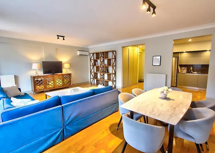 New Build With Modern Amenities And Balcony * Istanboel