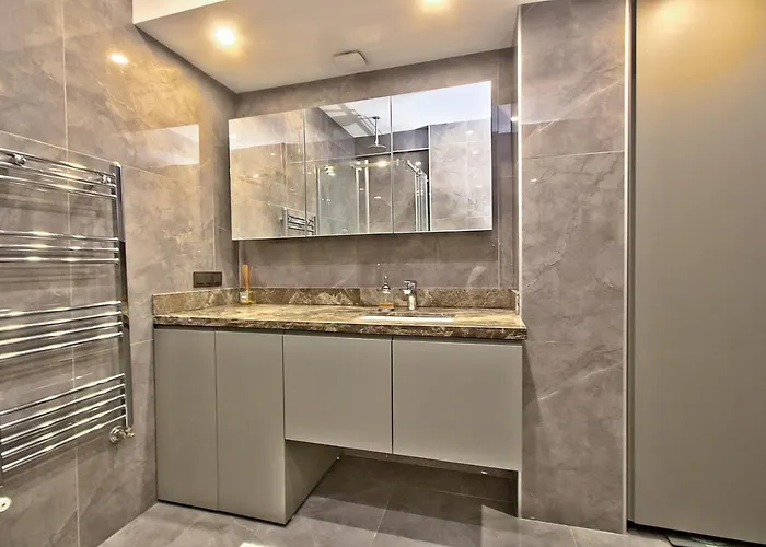 New Build With Modern Amenities And Balcony Appartement