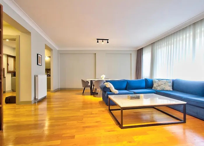 New Build With Modern Amenities And Balcony